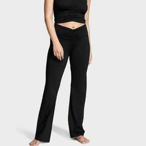 NWT Victorias Secret Love Cloud Ruched Flare Leggings
